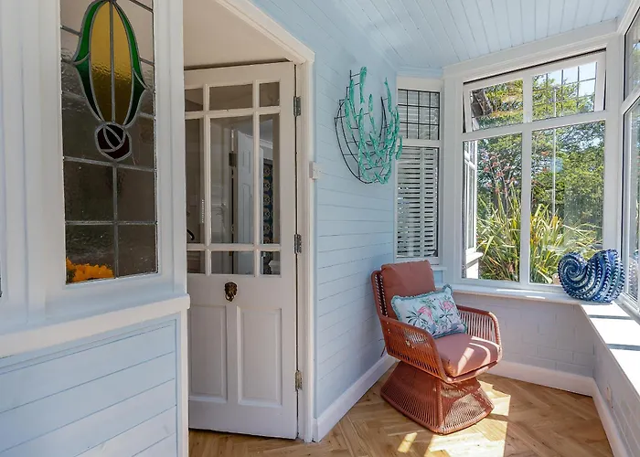 The House بيت للعطل