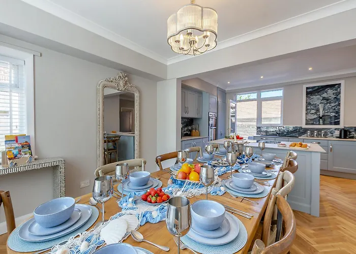 The House بيت للعطل *