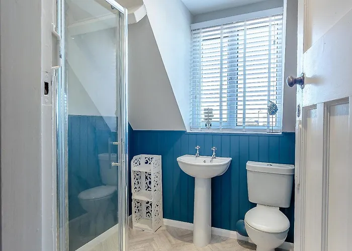 The House بيت للعطل *